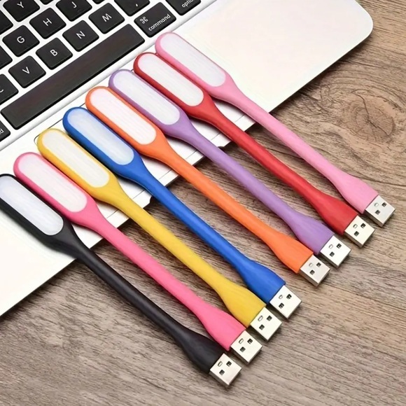 NWT Bendable Light random color mini USB plug in light ๐ก bright travel mini - Picture 1 of 6